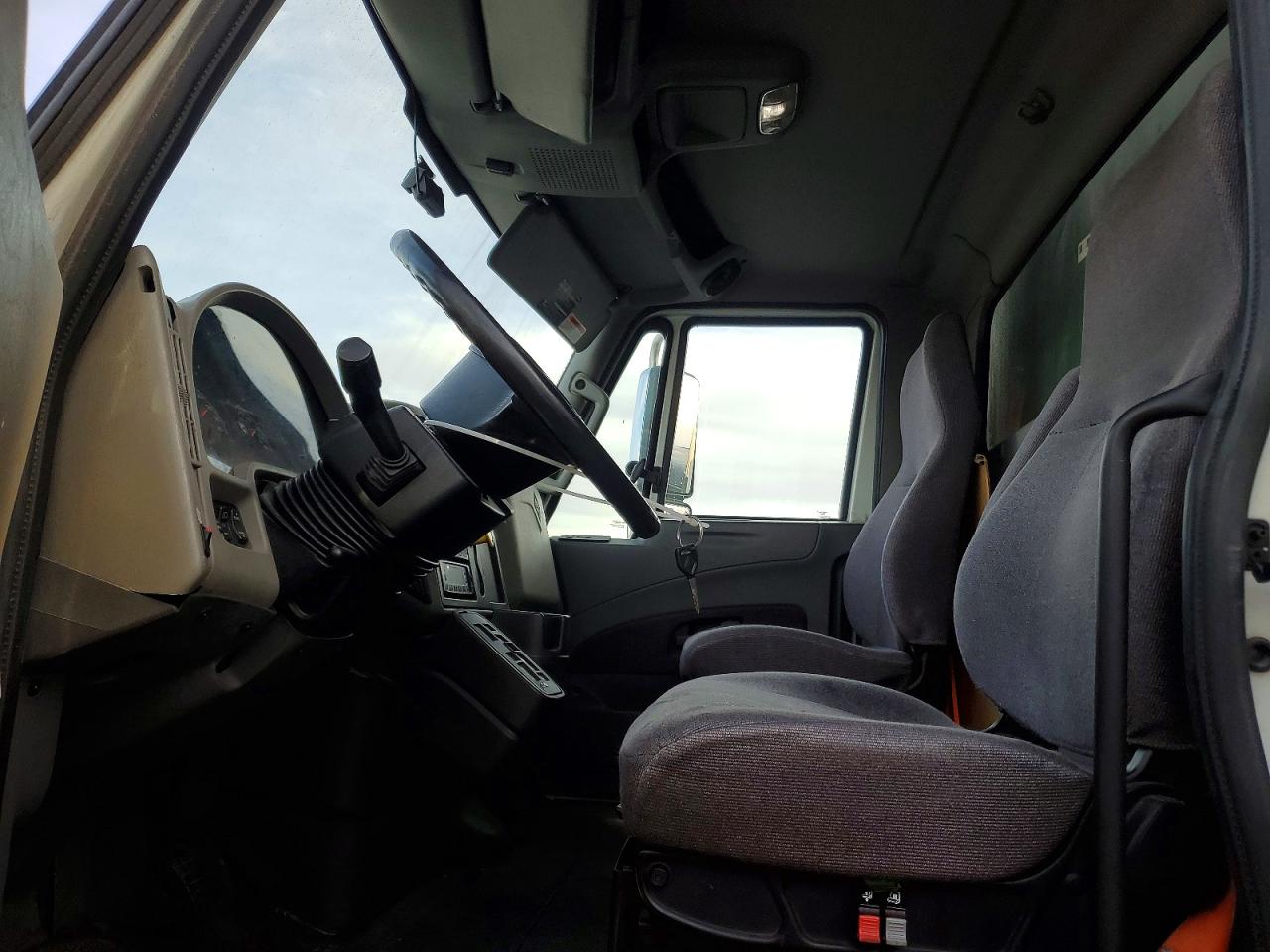 2019 INTL MA025 REFRIGERATED DELIVERY VAN photo 7