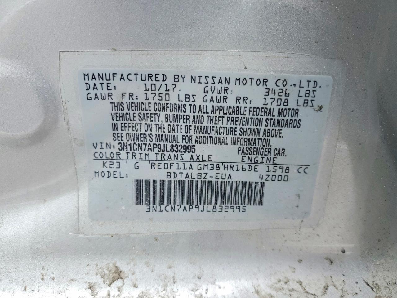 2018 NISSAN VERSA SV photo 13