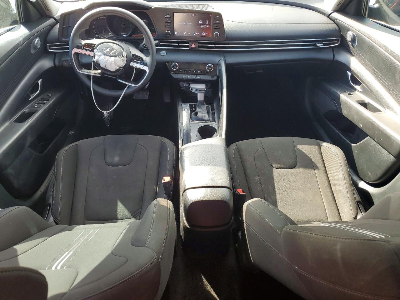 2023 HYUNDAI ELANTRA SEL photo 22
