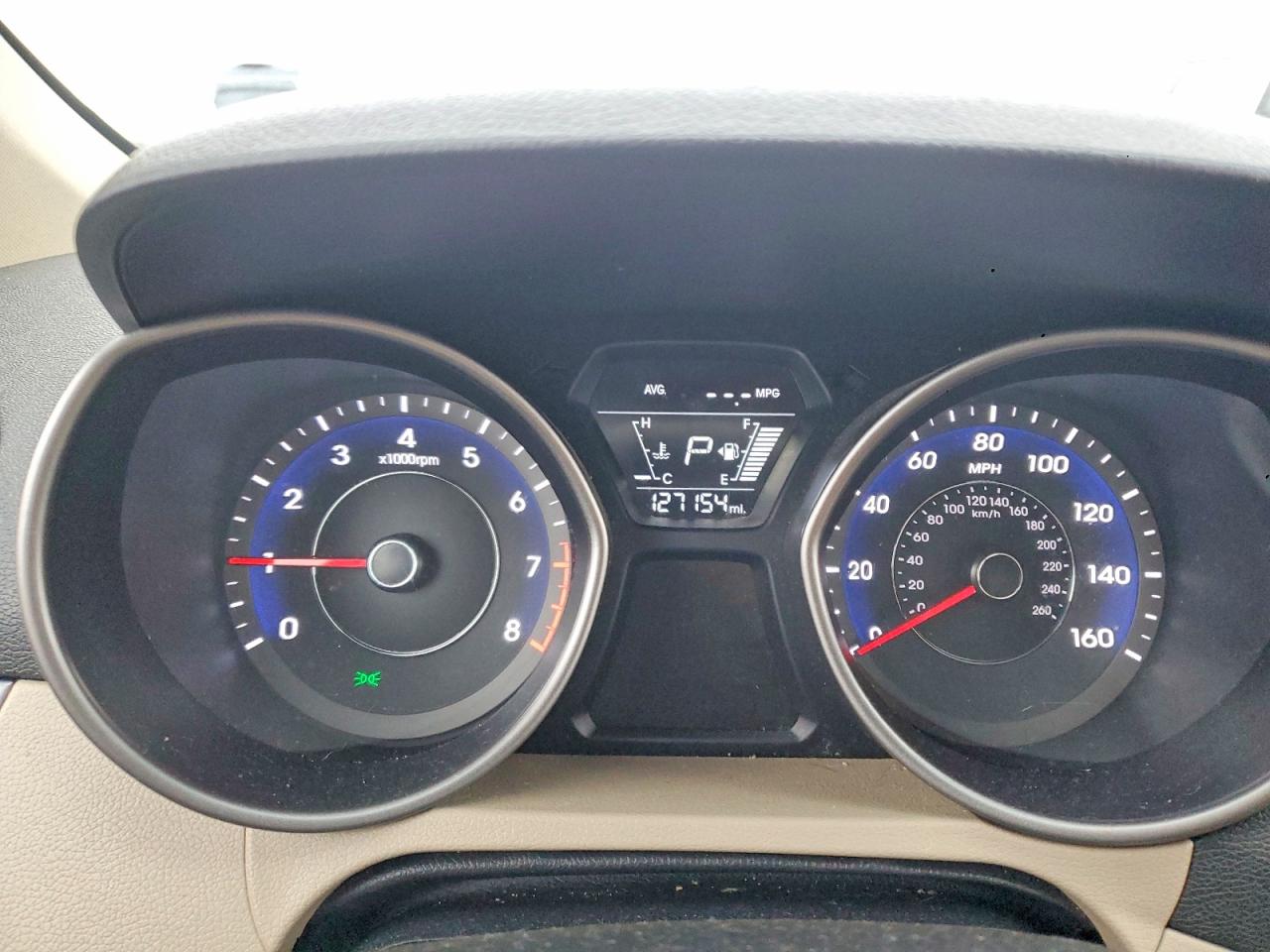 2016 HYUNDAI ELANTRA SE photo 9