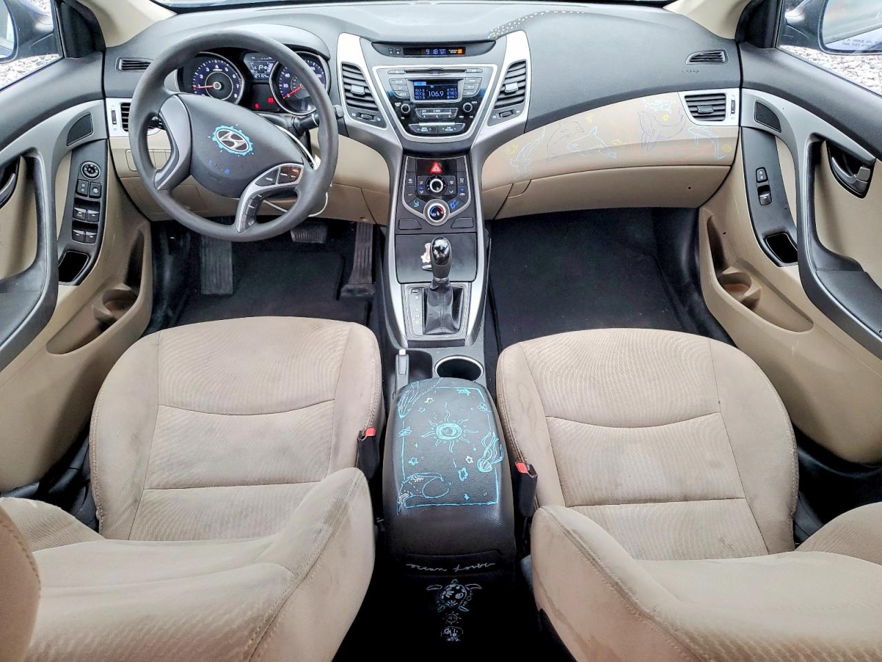2016 HYUNDAI ELANTRA SE photo 8