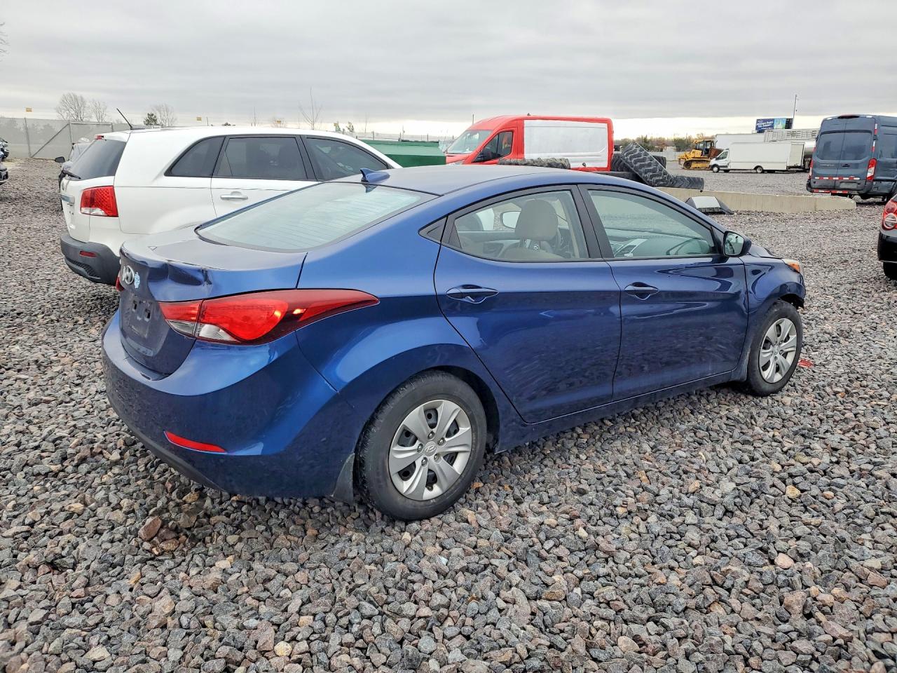 2016 HYUNDAI ELANTRA SE photo 3