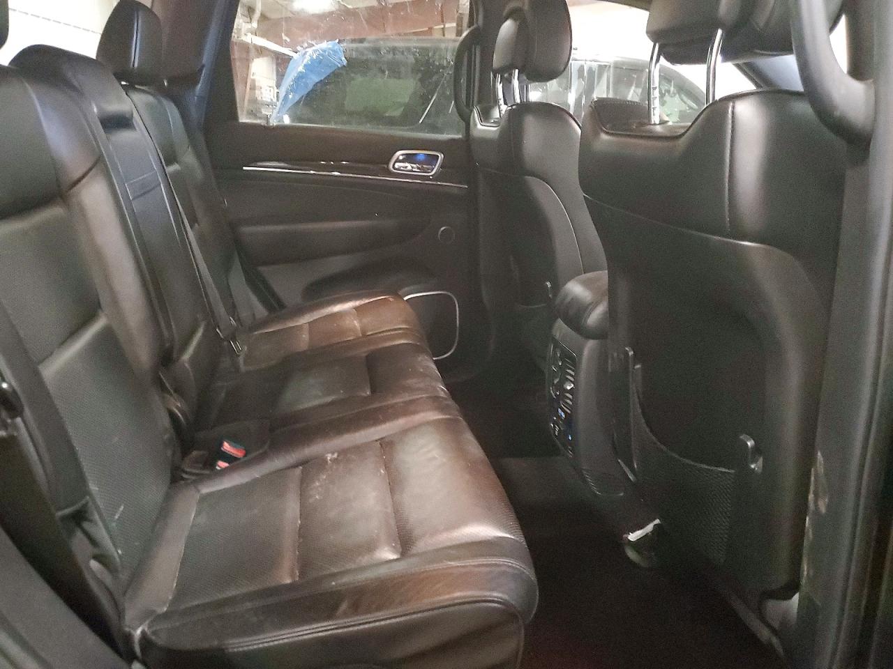 2016 JEEP GRAND CHEROKEE OVERLAND photo 31