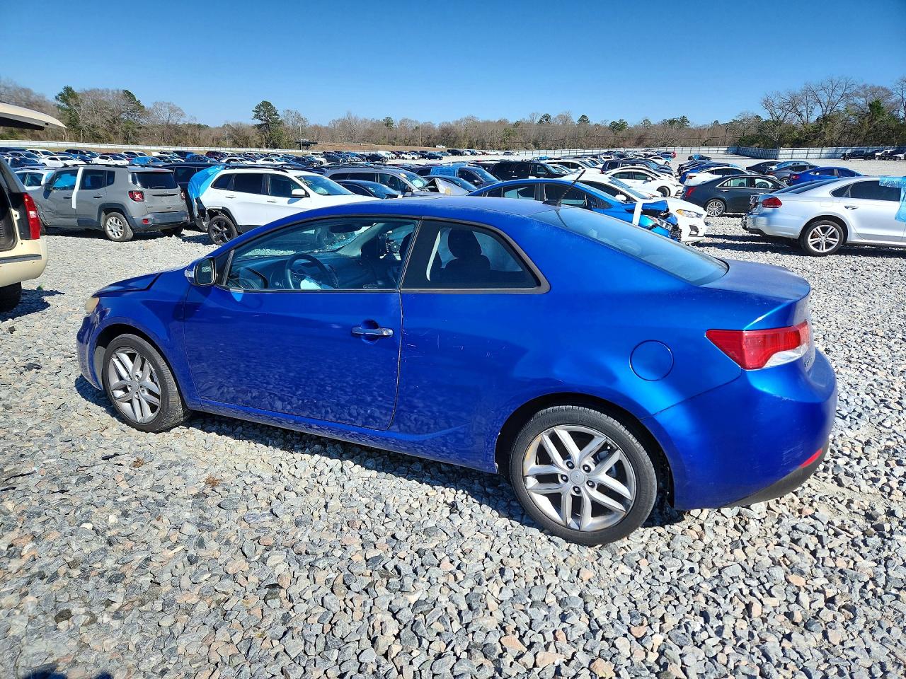 2010 KIA FORTE SX photo 3