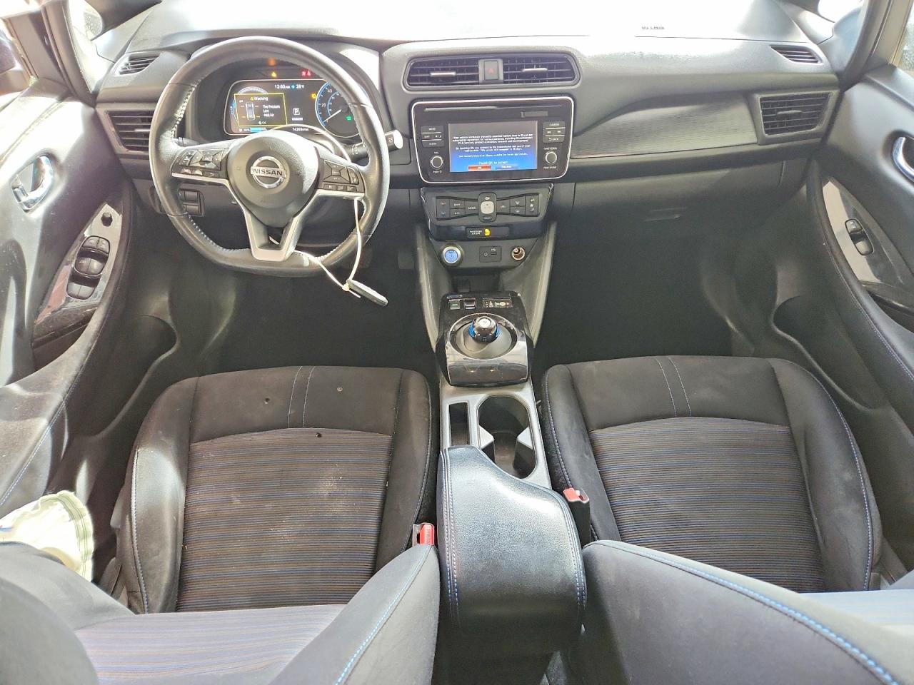 2018 NISSAN LEAF SV photo 15