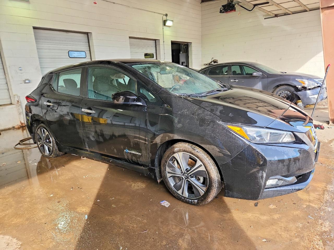 2018 NISSAN LEAF SV photo 7