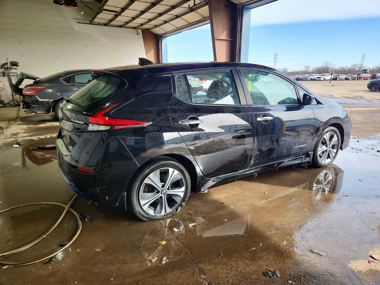 2018 NISSAN LEAF SV photo 5