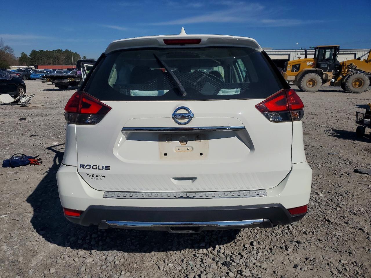 2017 NISSAN ROGUE S photo 11