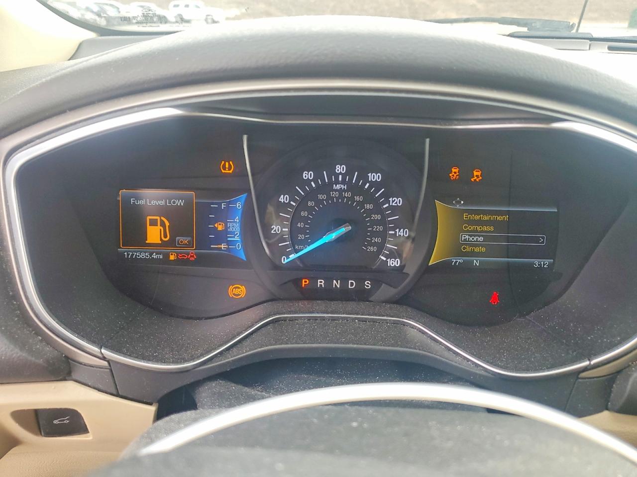 2015 FORD FUSION SE photo 17