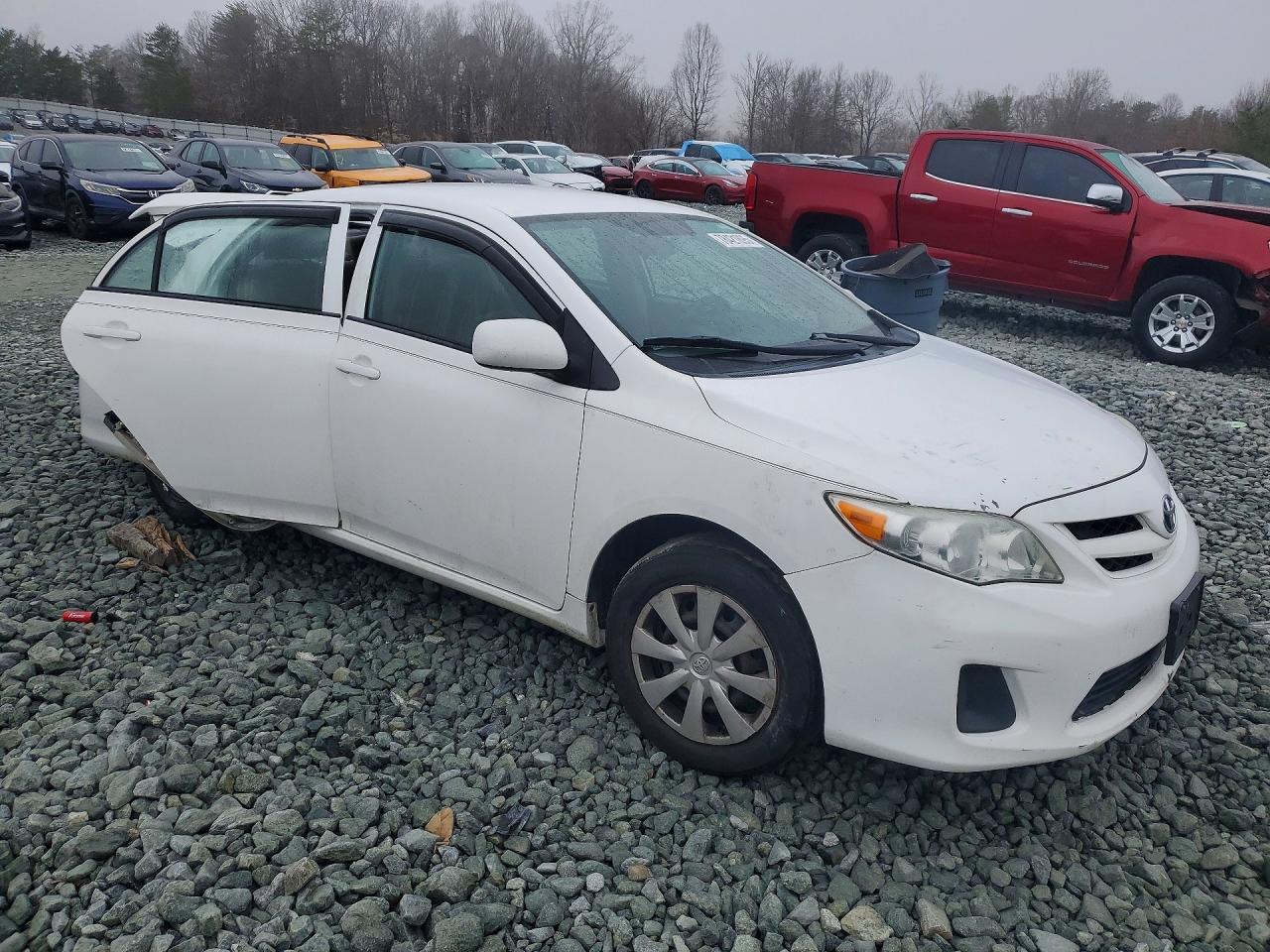 2012 TOYOTA COROLLA L photo 4