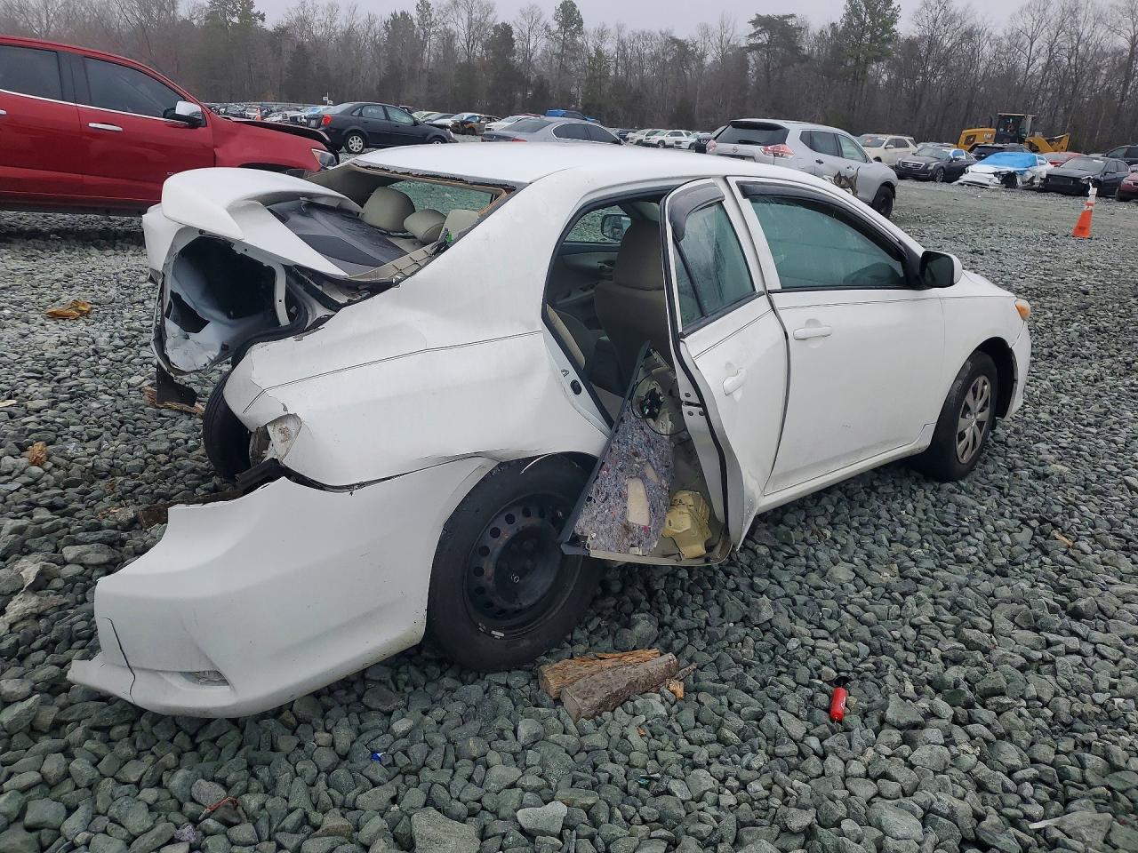 2012 TOYOTA COROLLA L photo 3