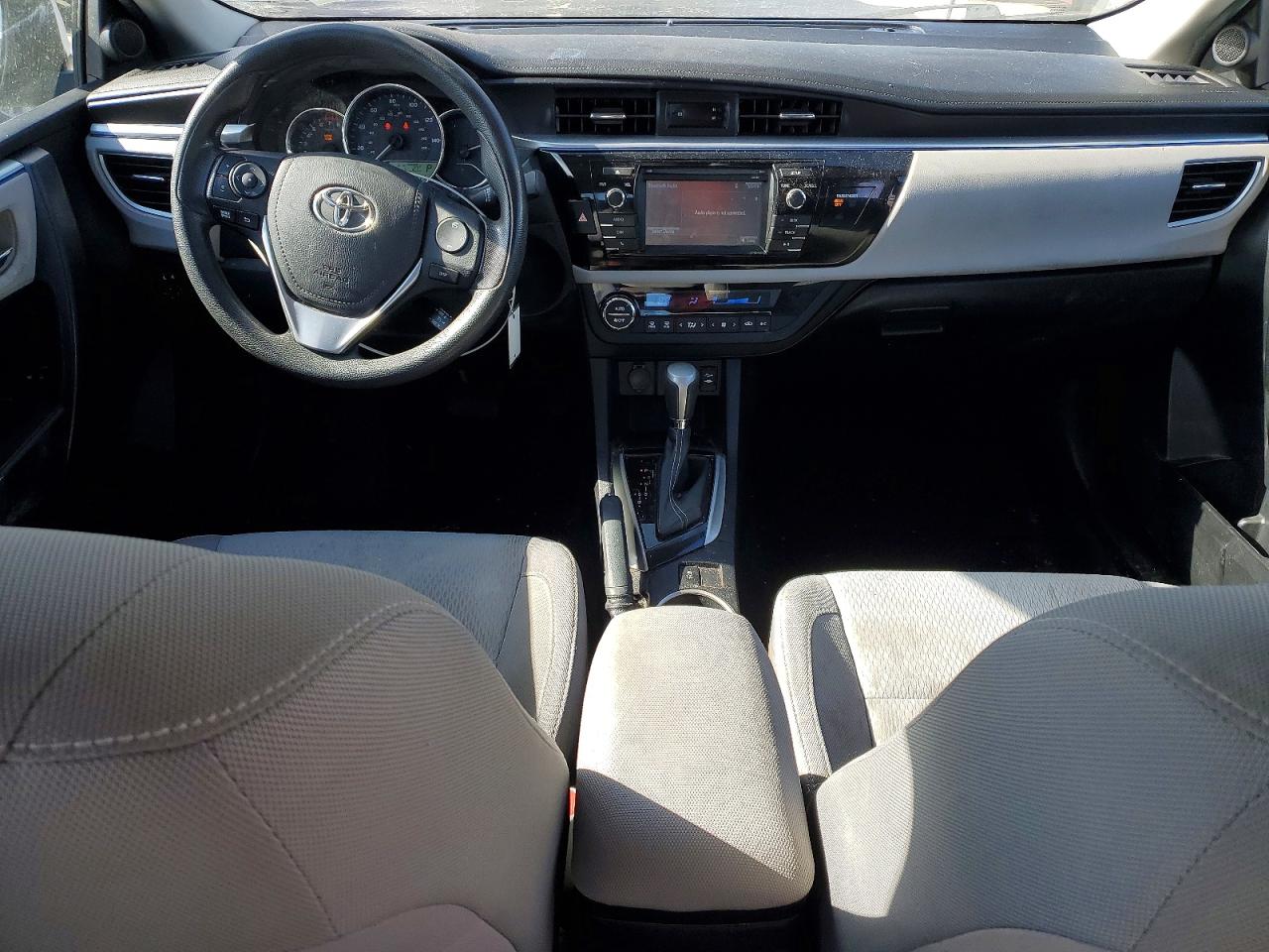 2015 TOYOTA COROLLA photo 8