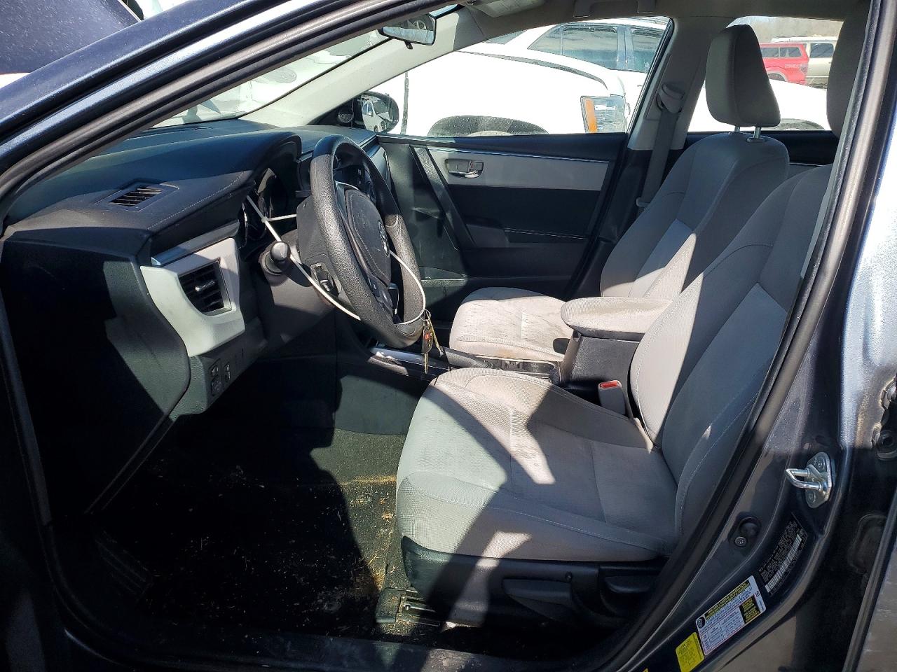 2015 TOYOTA COROLLA photo 7