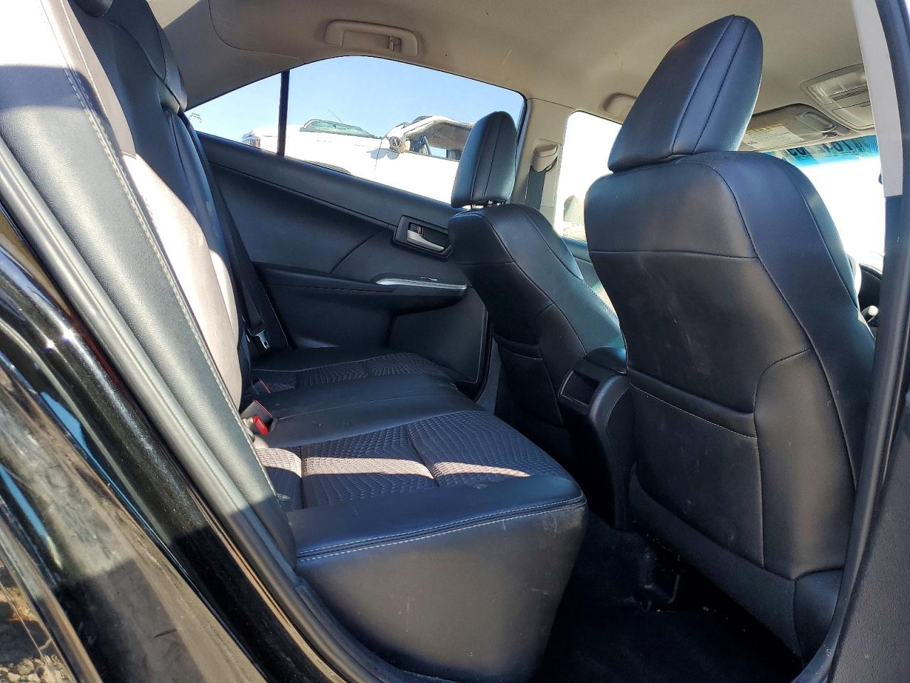 2012 TOYOTA CAMRY BASE photo 19