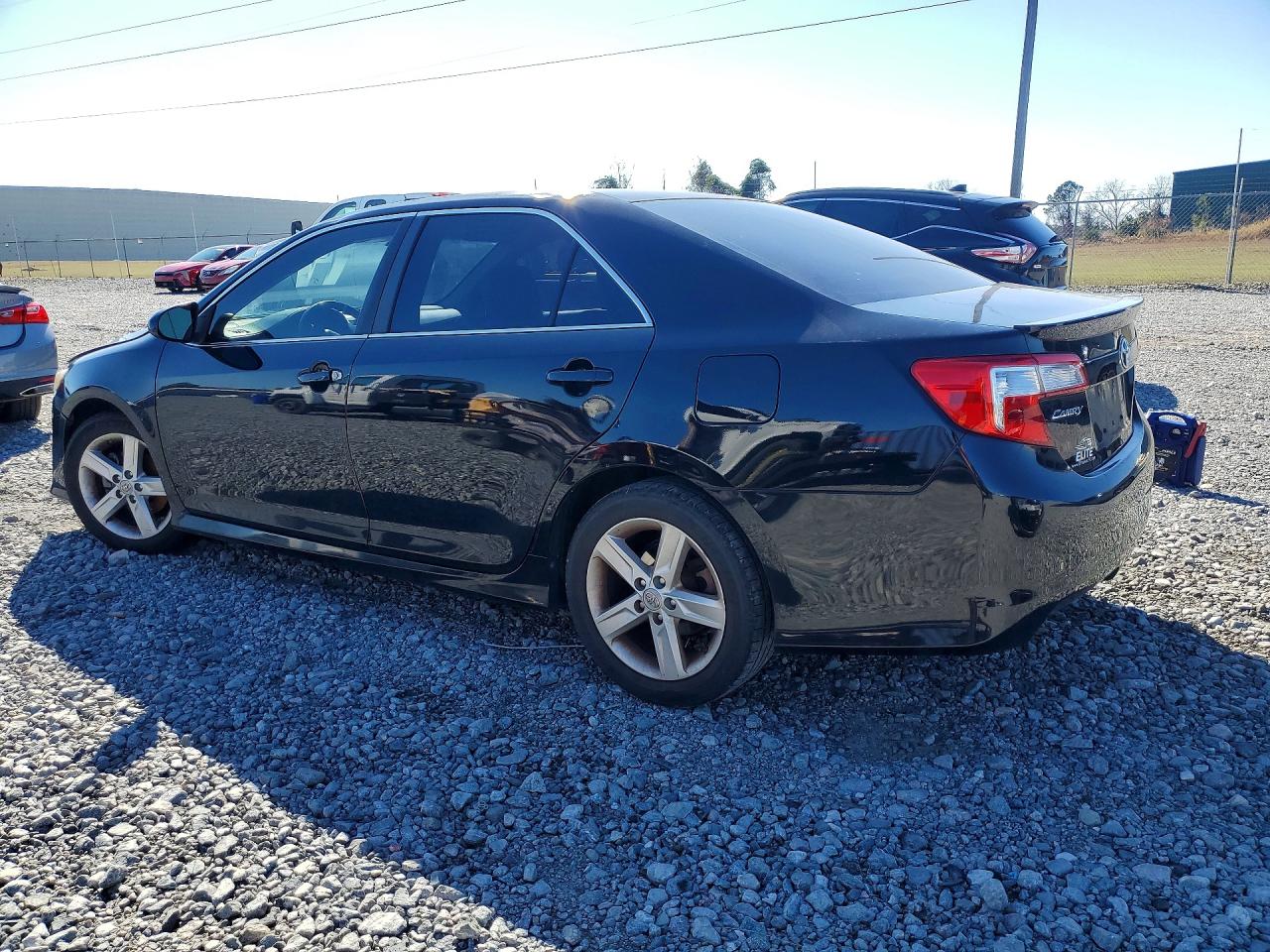 2012 TOYOTA CAMRY BASE photo 3