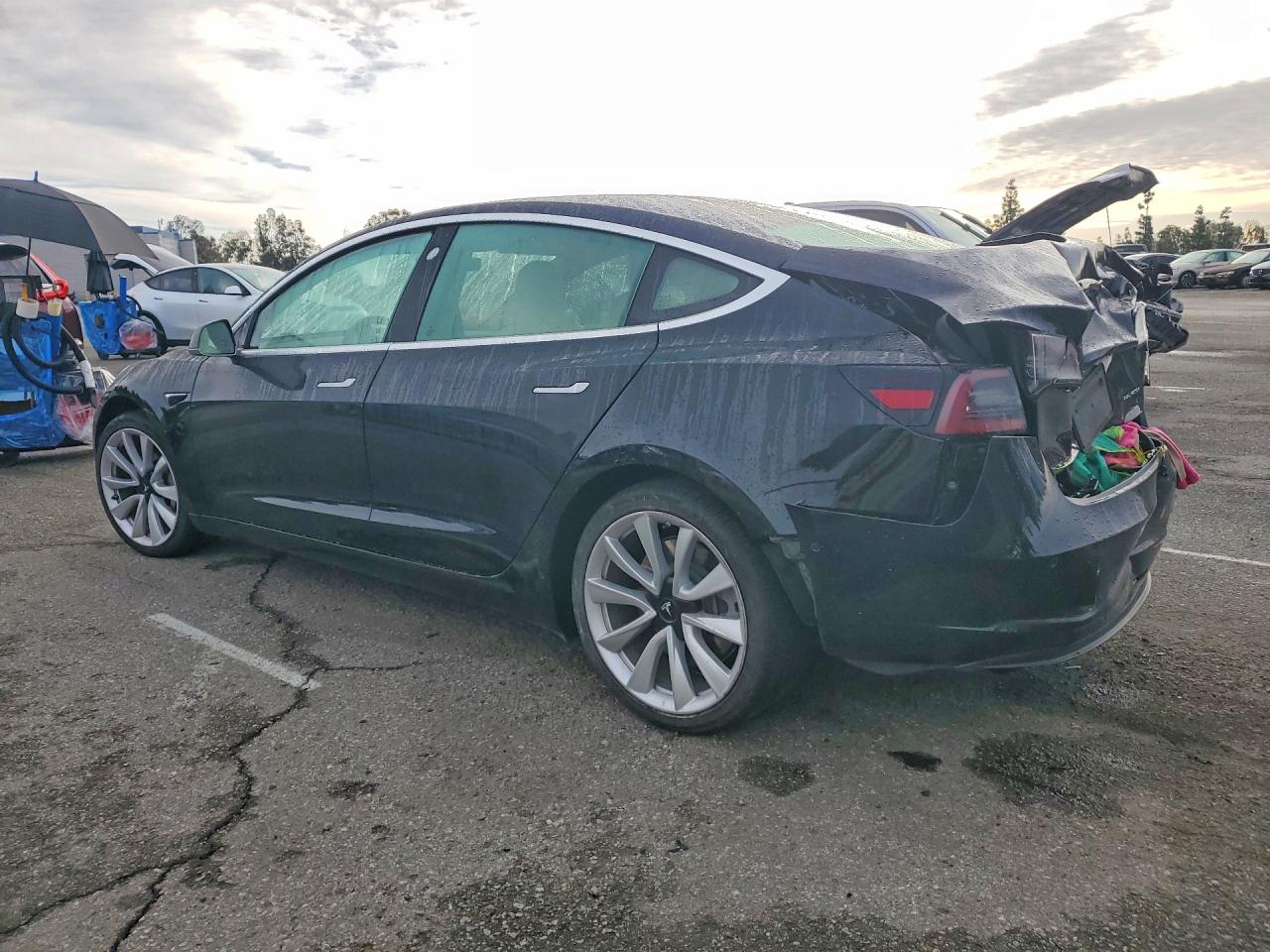 2020 TESLA MODEL 3 photo 2