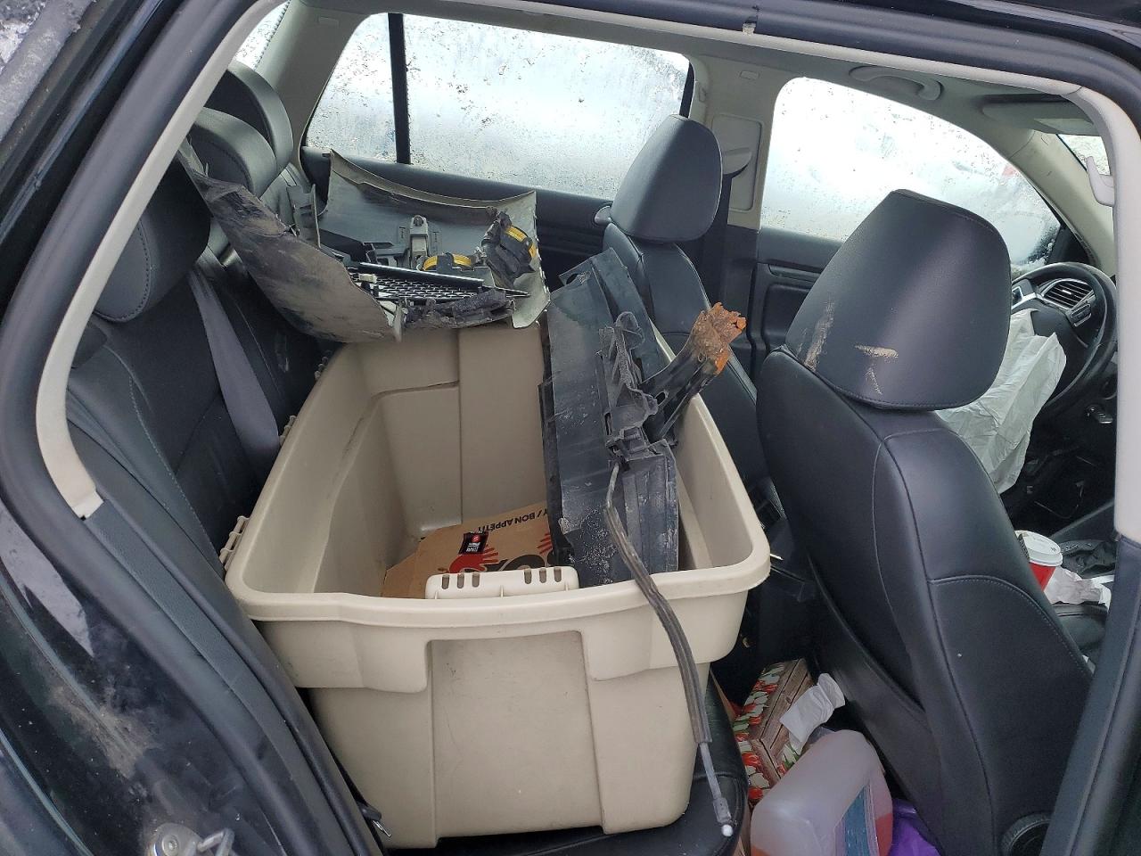 2014 VOLKSWAGEN JETTA TDI photo 28