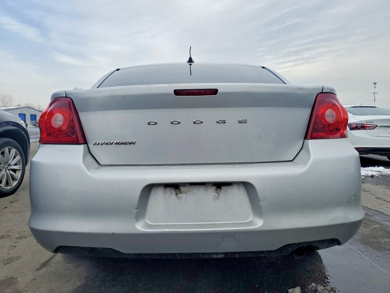 2012 DODGE AVENGER SE photo 11