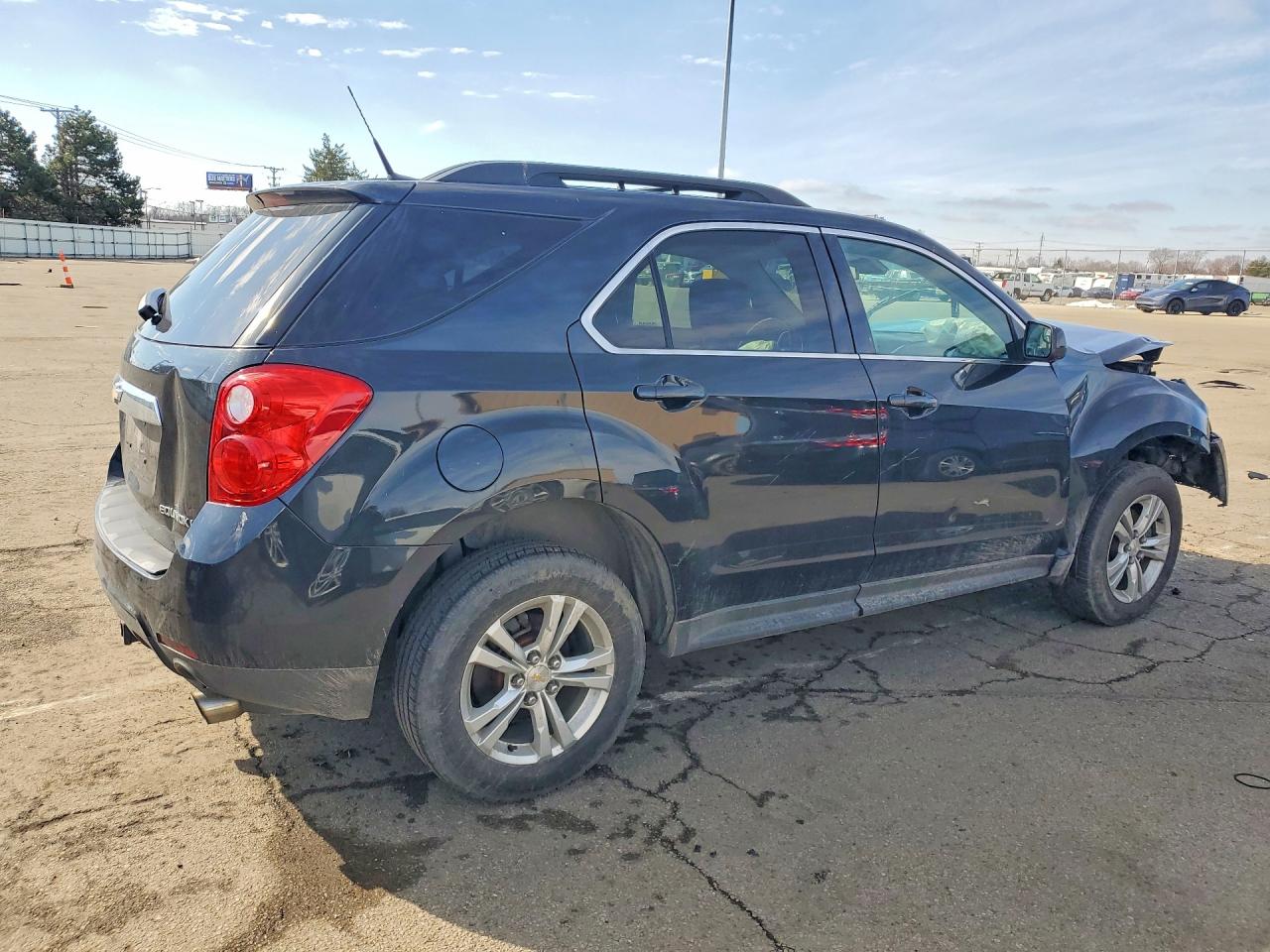 2013 CHEVROLET EQUINOX LT photo 5