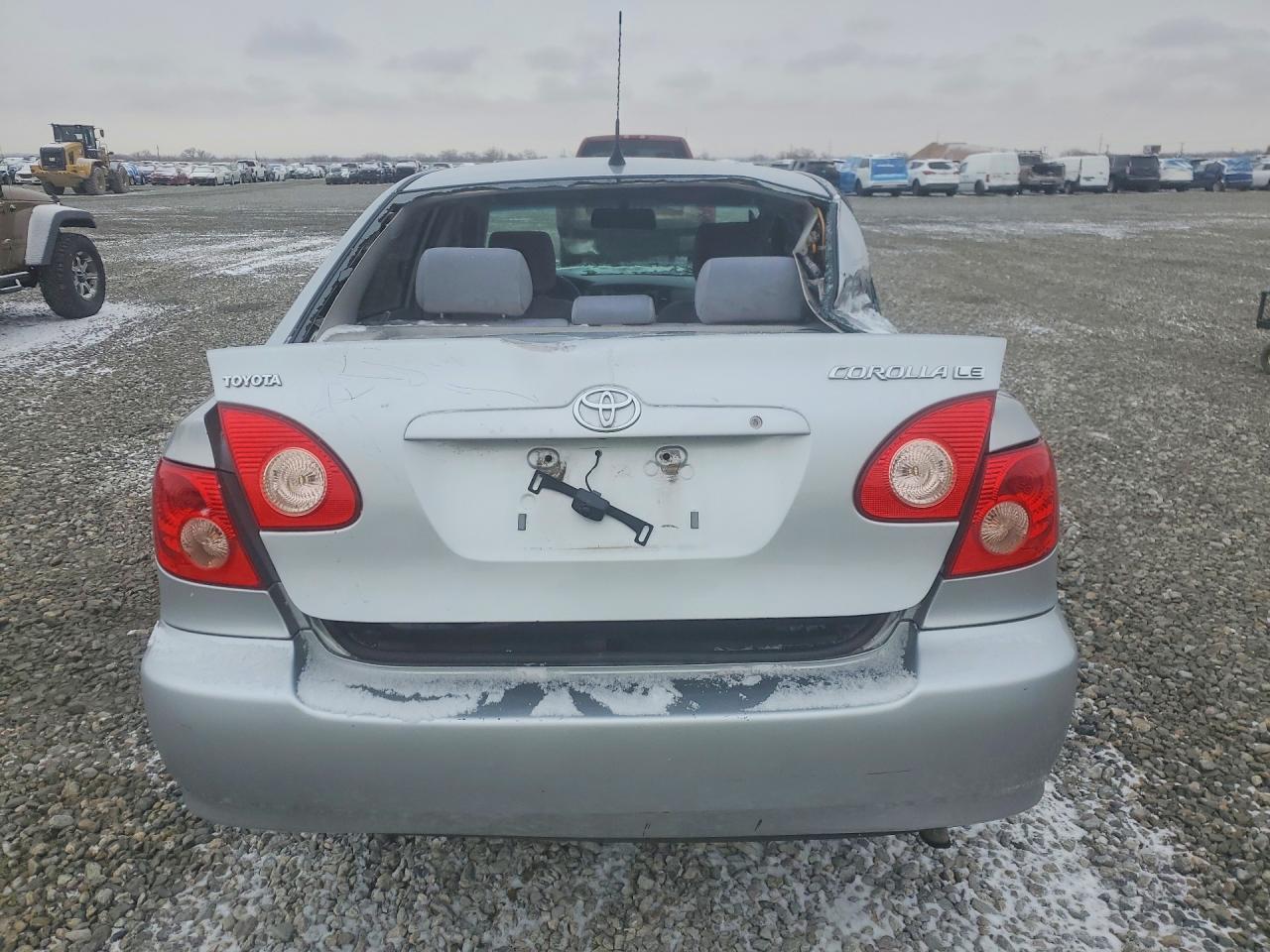 2006 TOYOTA COROLLA CE photo 6