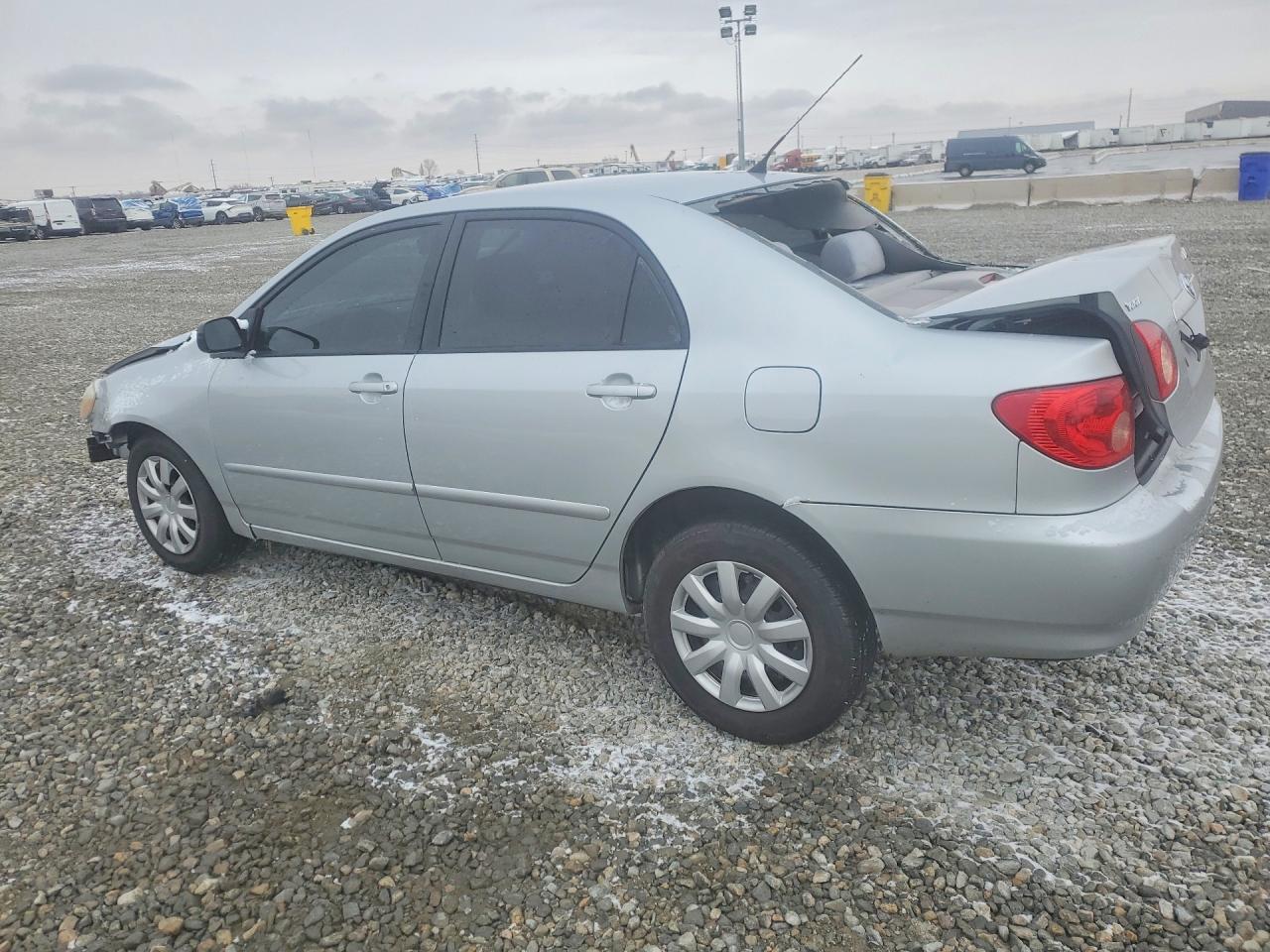 2006 TOYOTA COROLLA CE photo 2