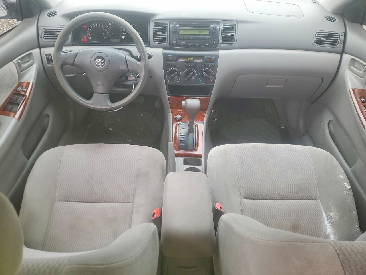 2006 TOYOTA COROLLA CE photo 8