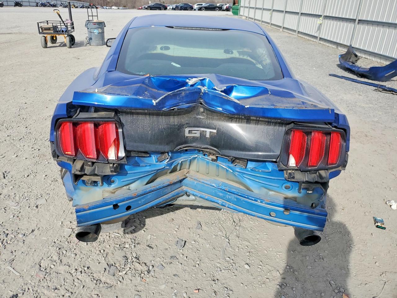 2017 FORD MUSTANG GT photo 6