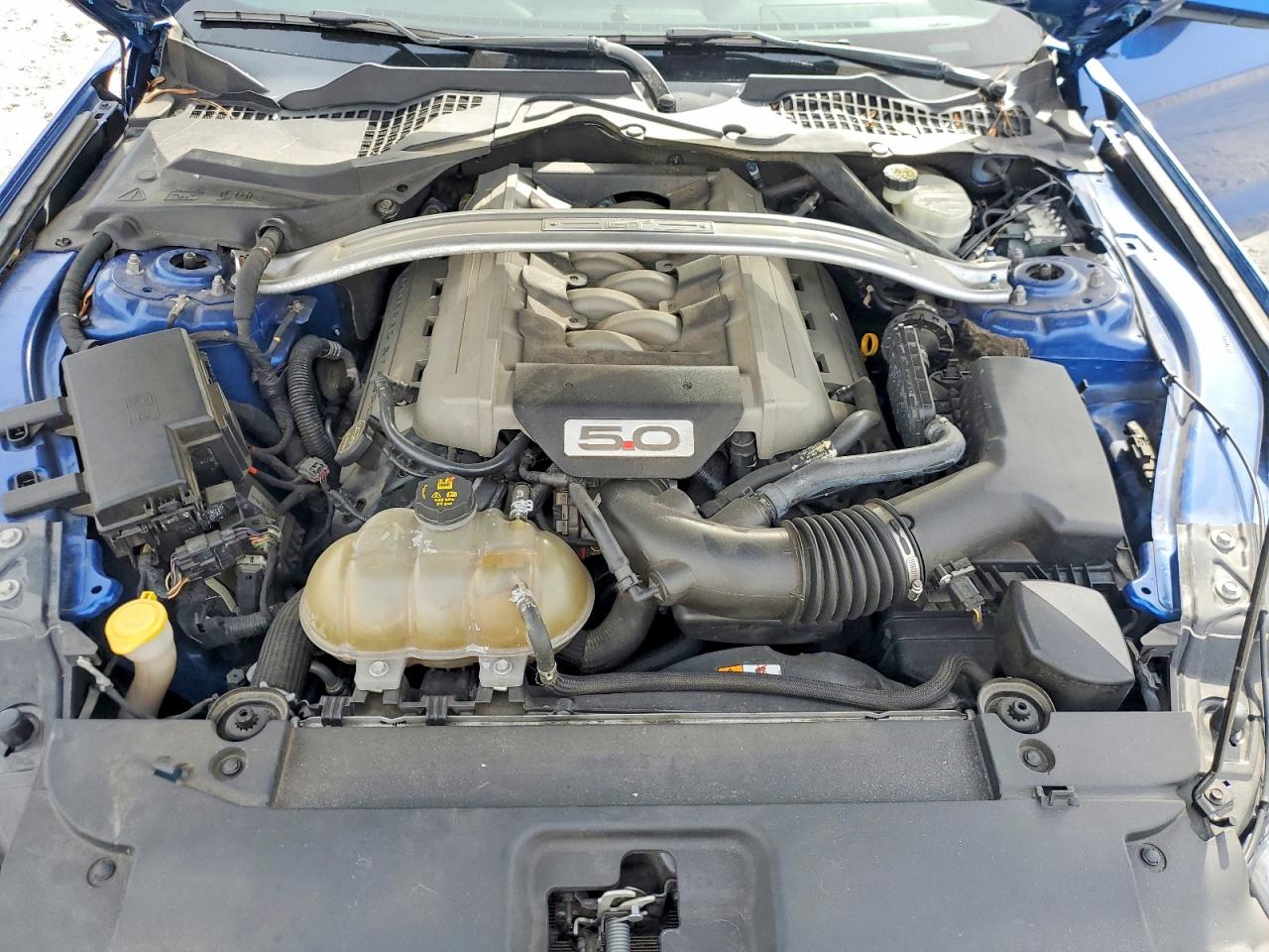 2017 FORD MUSTANG GT photo 11