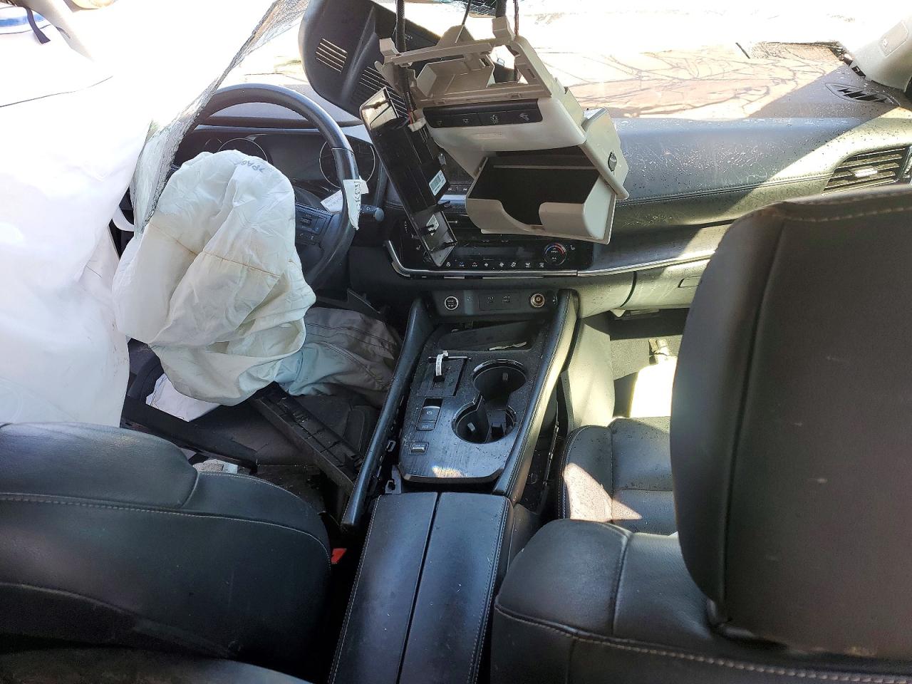 2021 NISS ROGUE SL photo 8