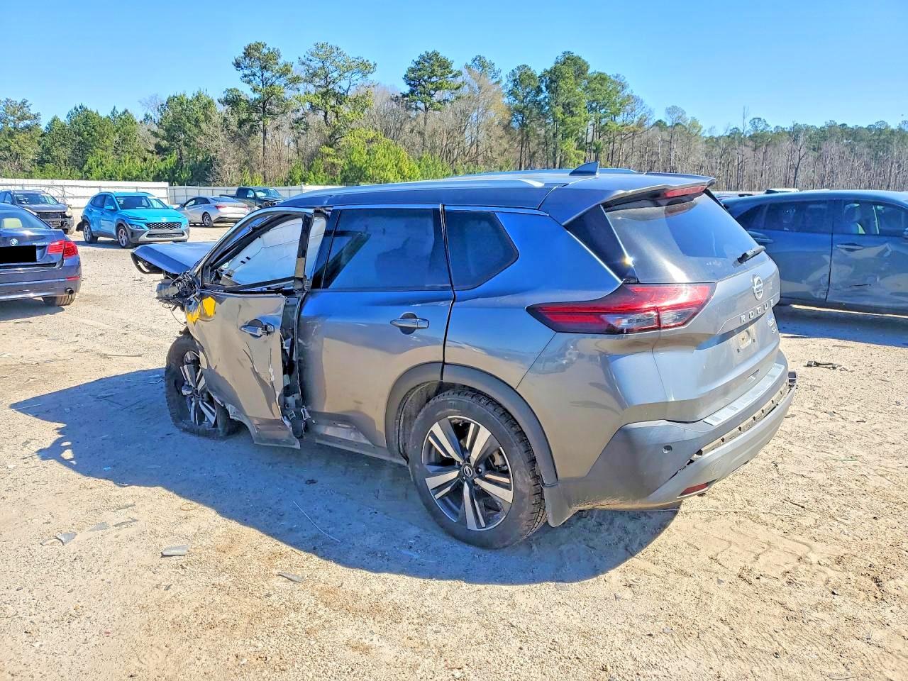 2021 NISS ROGUE SL photo 2