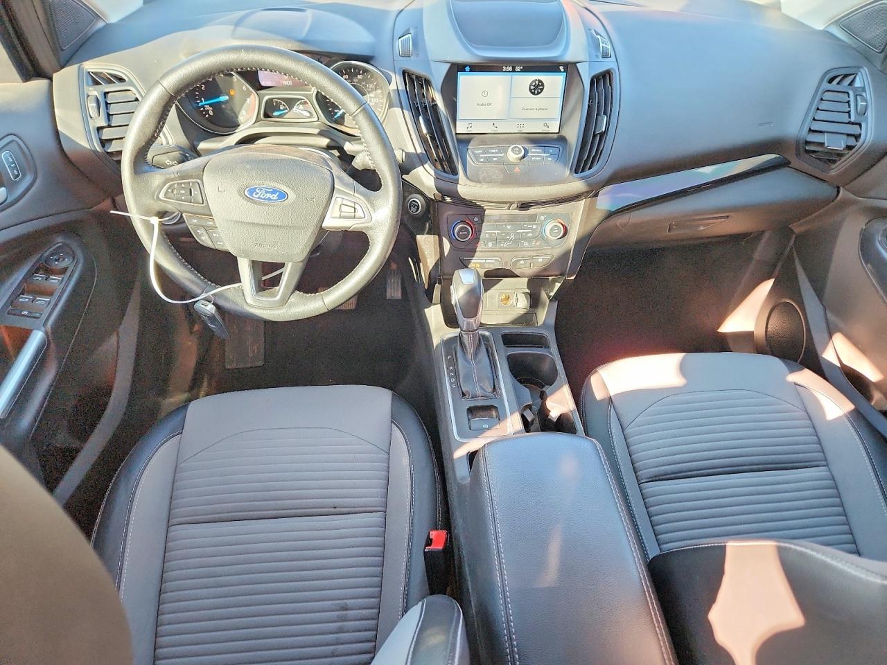 2019 FORD ESCAPE SE photo 8