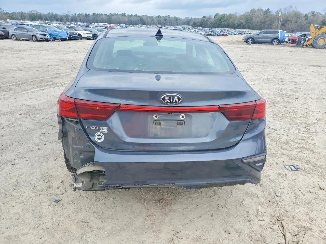 2020 KIA FORTE FE photo 6