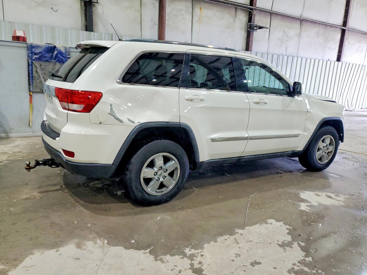 2012 JEEP GRAND CHEROKEE LAREDO photo 3
