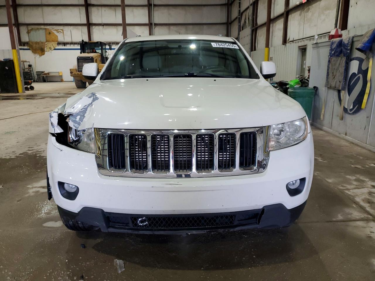 2012 JEEP GRAND CHEROKEE LAREDO photo 5