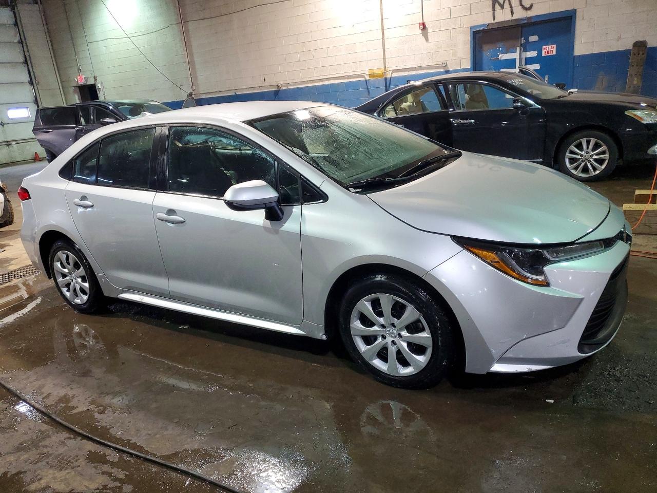 2023 TOYOTA COROLLA LE photo 7