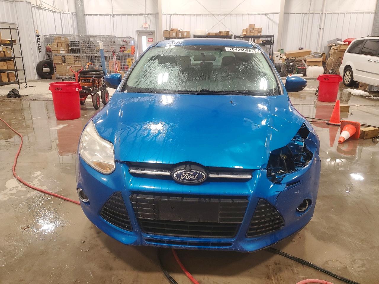 2014 FORD FOCUS SE photo 5