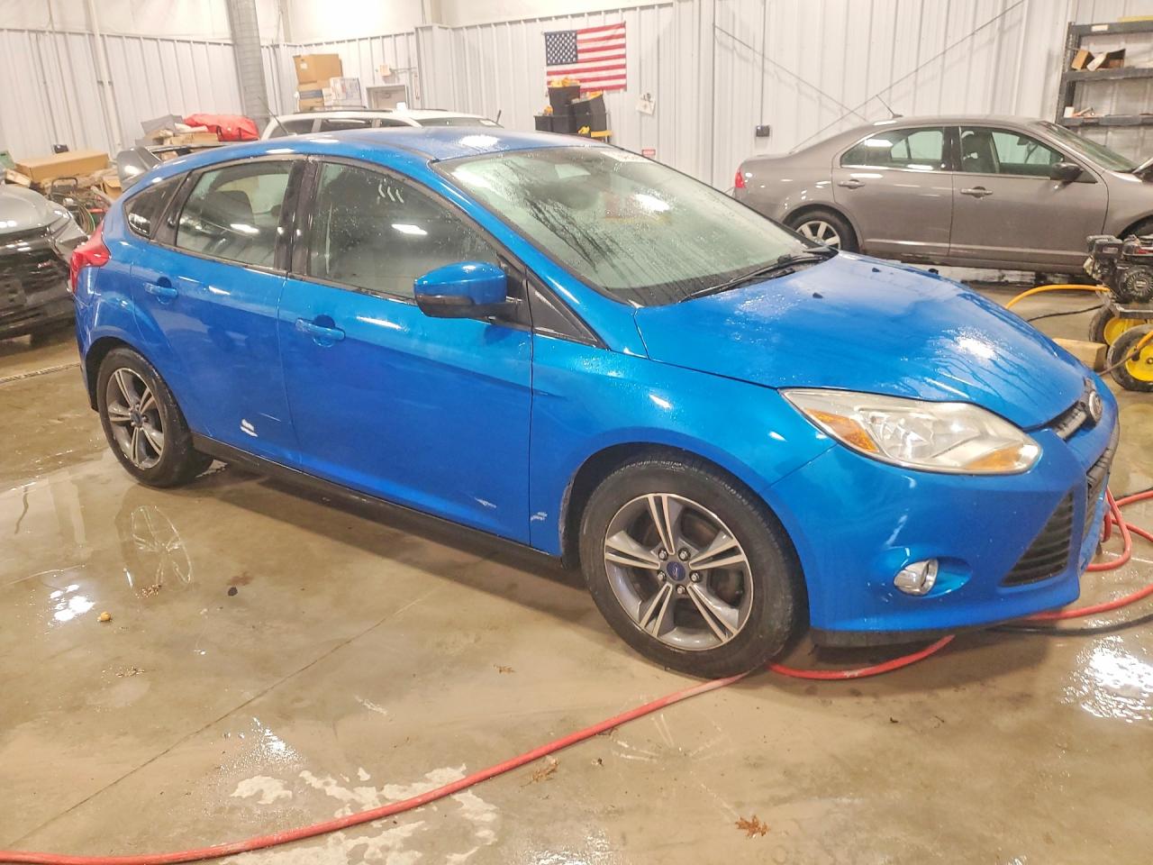 2014 FORD FOCUS SE photo 4