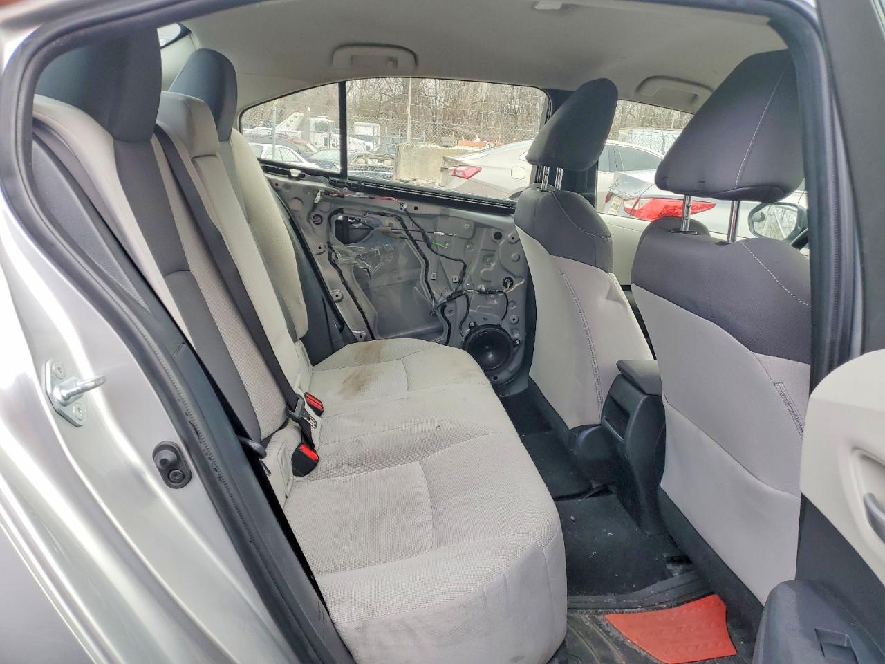 2021 TOYOTA COROLLA LE photo 19