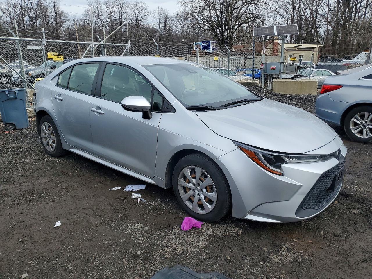 2021 TOYOTA COROLLA LE photo 7
