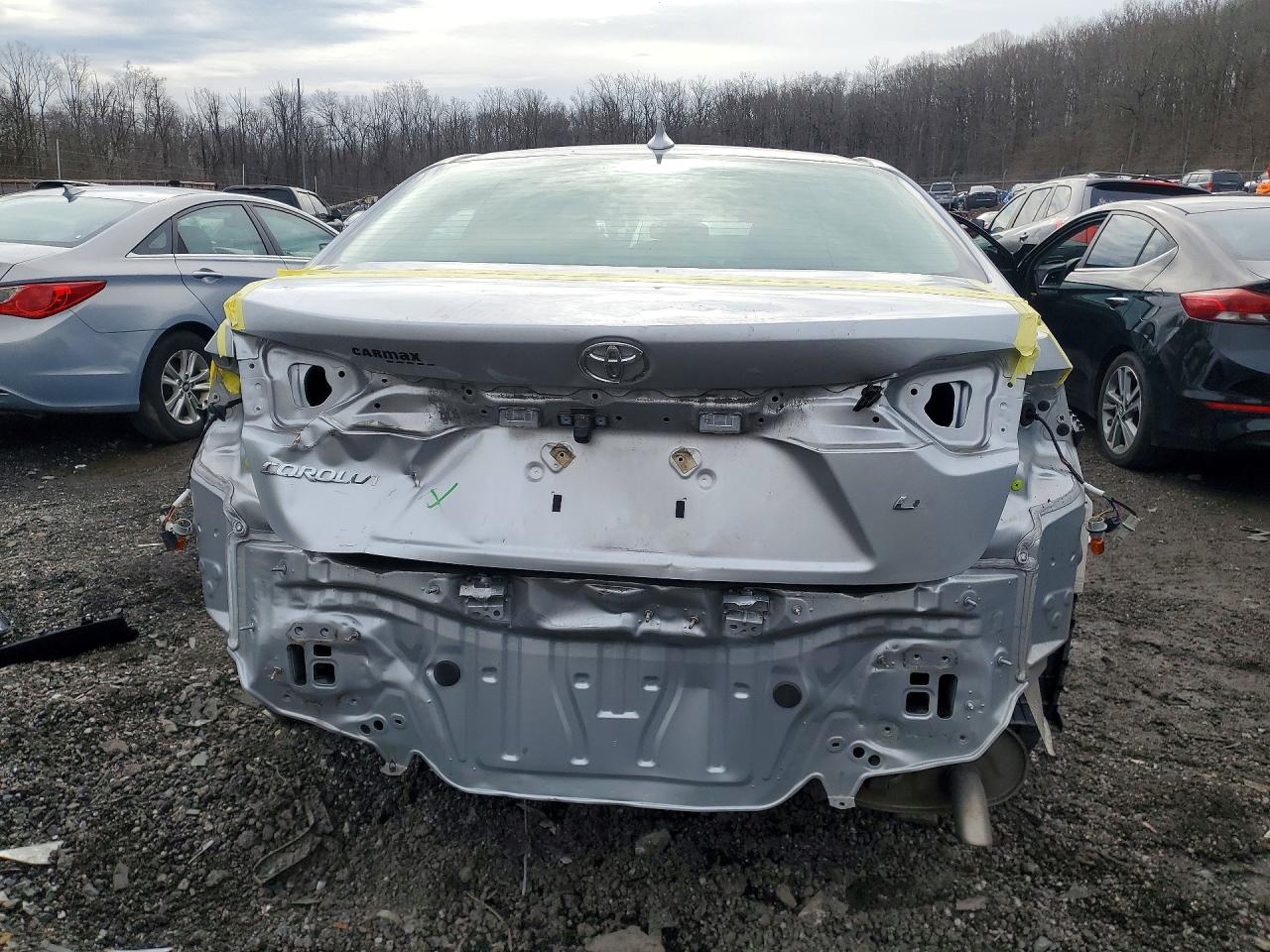 2021 TOYOTA COROLLA LE photo 11