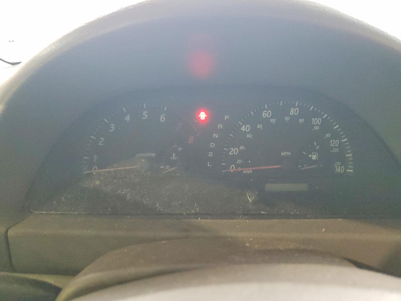 2004 TOYOTA CAMRY LE photo 25