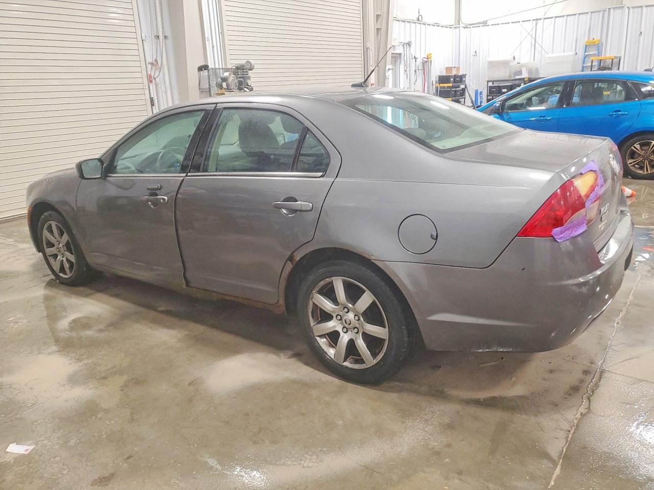 2010 MERCURY MILAN PREMIER photo 3