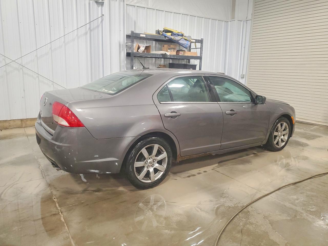 2010 MERCURY MILAN PREMIER photo 5