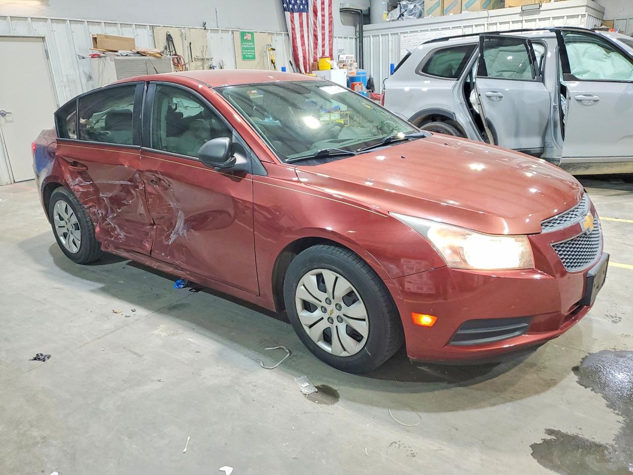 2013 CHEVROLET CRUZE LS photo 4