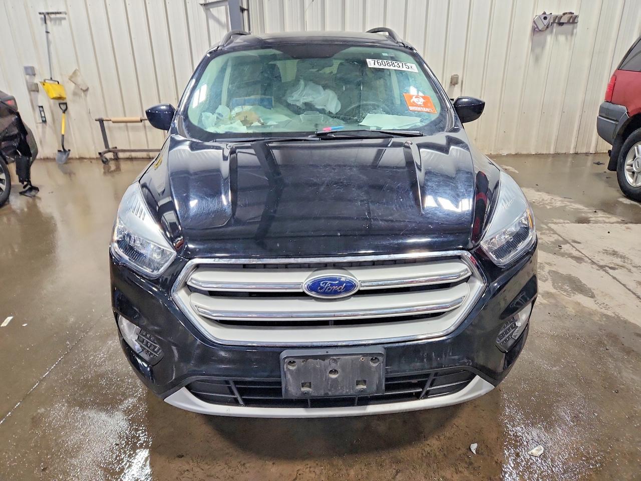 2018 FORD ESCAPE SE photo 9