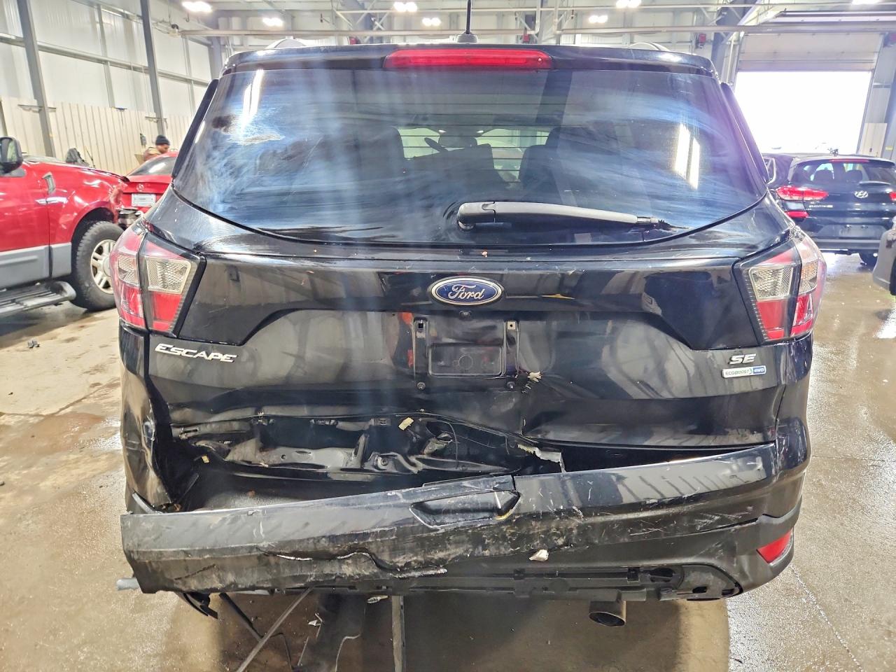 2018 FORD ESCAPE SE photo 11