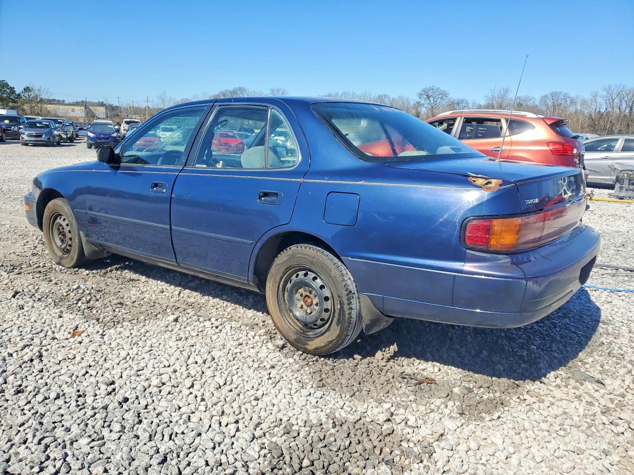 1994 TOYOTA CAMRY LE photo 4