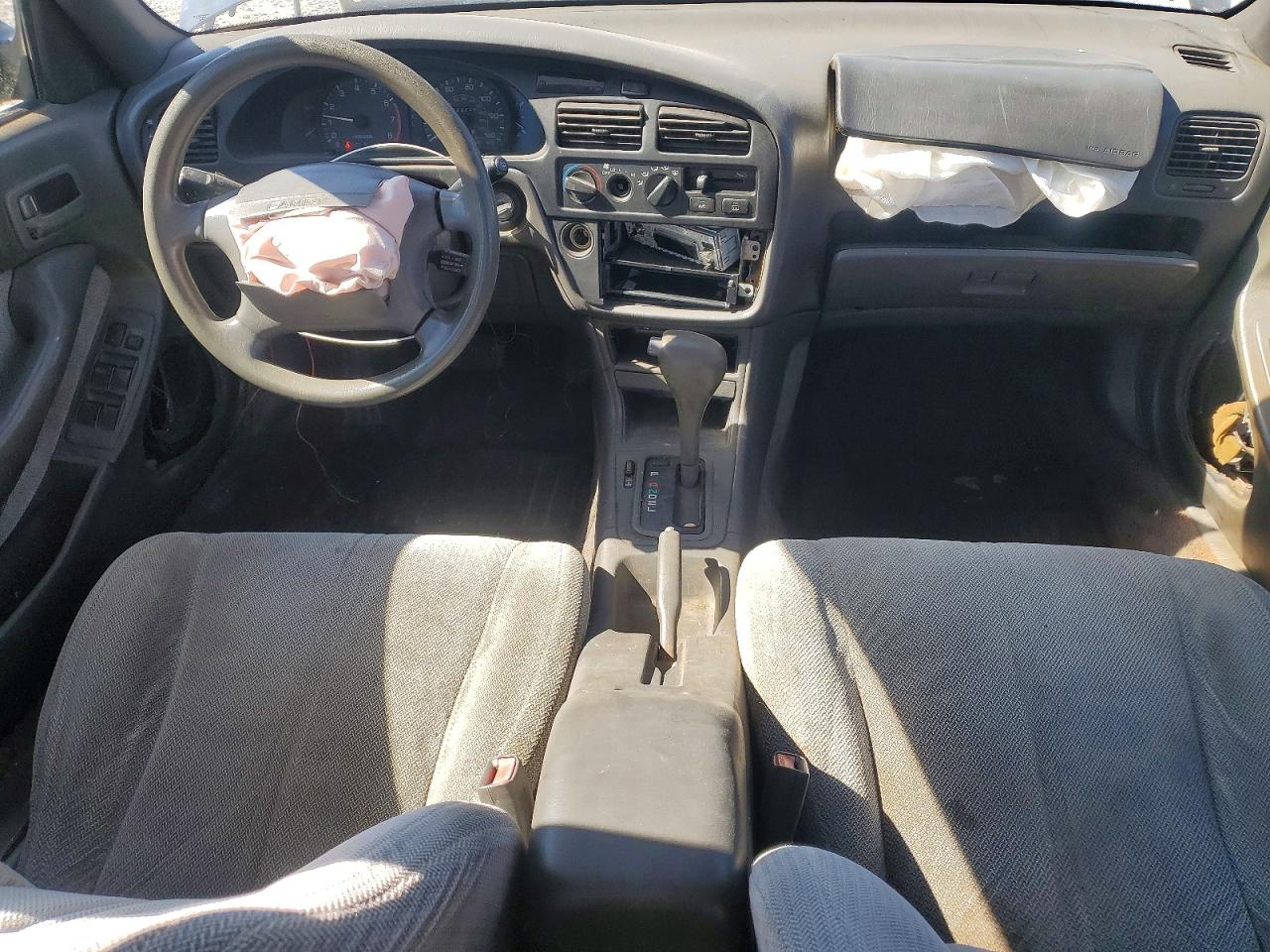 1994 TOYOTA CAMRY LE photo 22