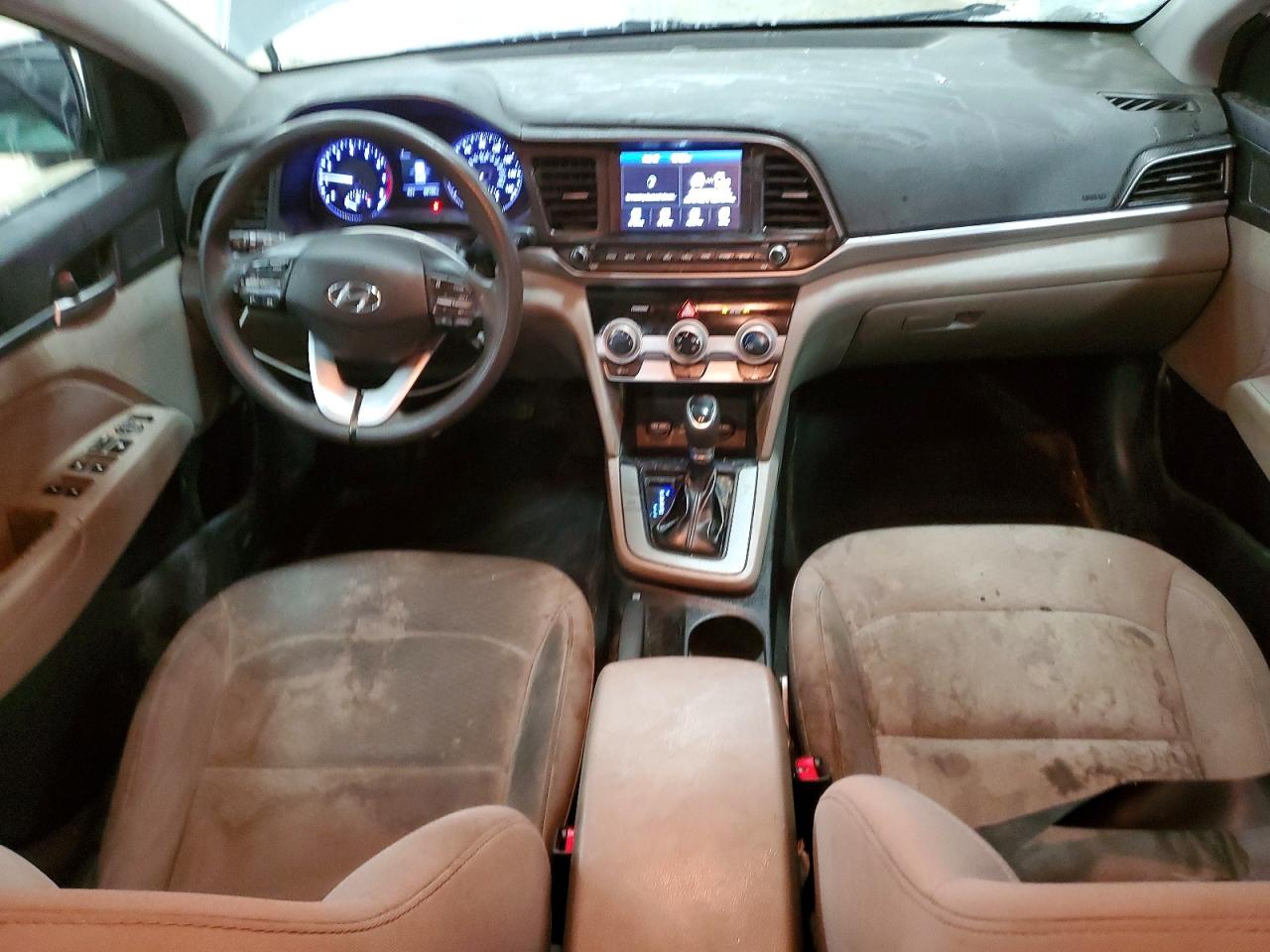 2019 HYUNDAI ELANTRA SEL photo 8