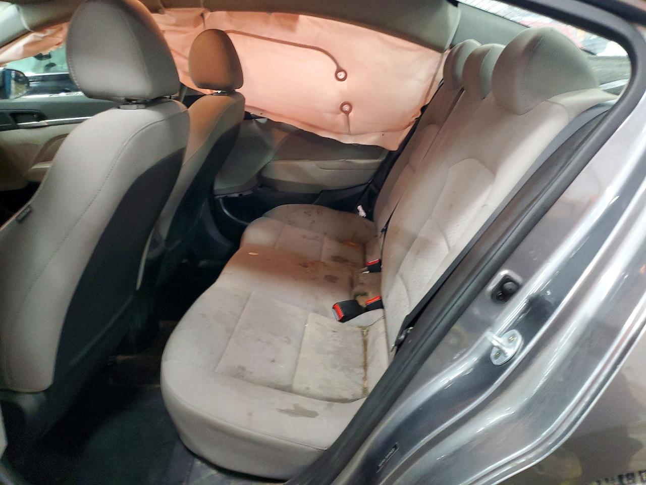 2019 HYUNDAI ELANTRA SEL photo 10